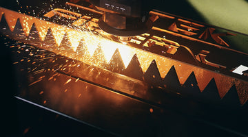 Fiber Laser Cutting vs Waterjet Cutting: Comparison of Pros Cons